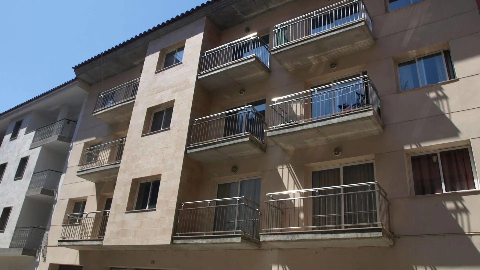Apartamentos Ar Easy Nautic 블랑스