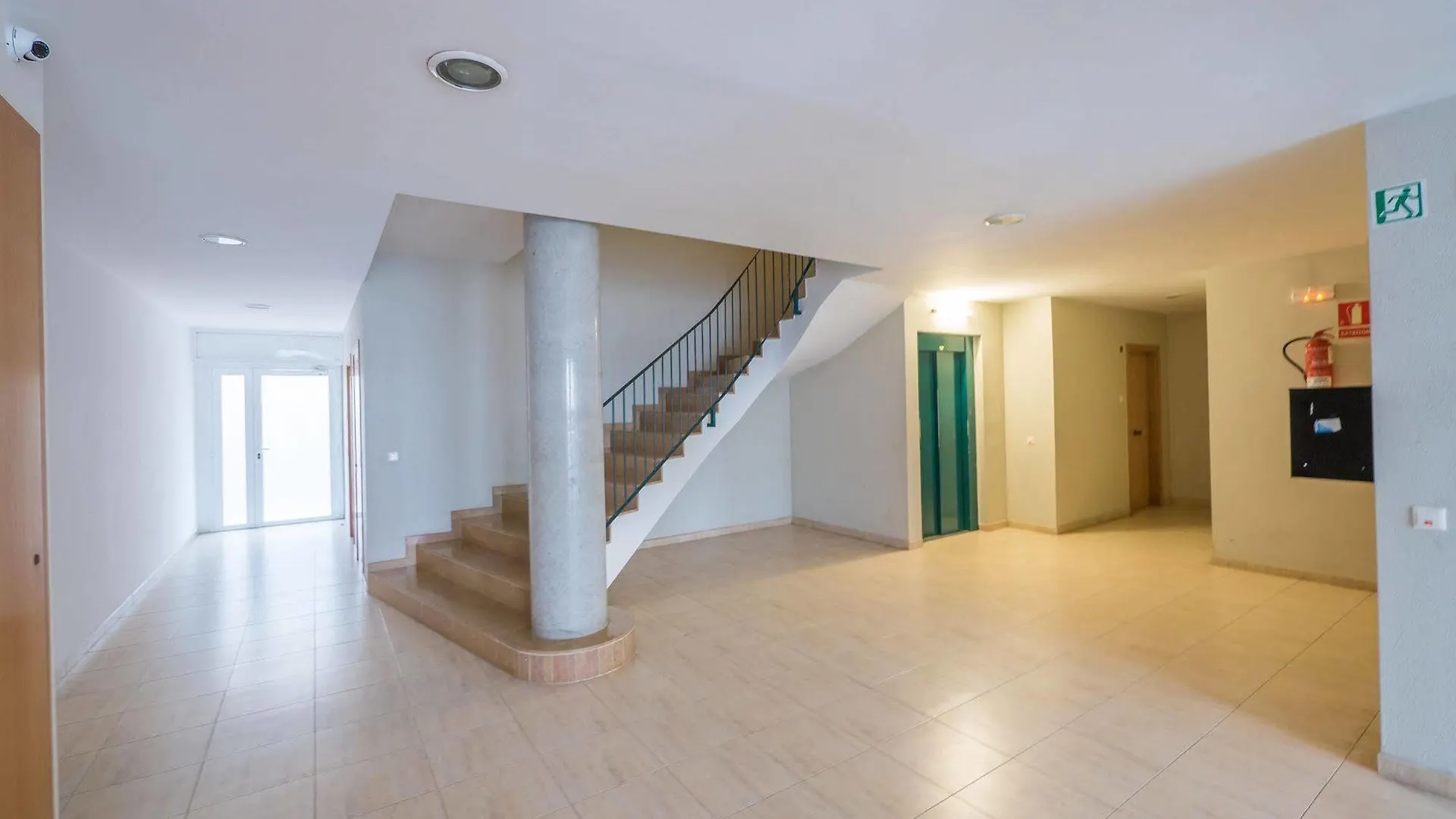 Apartamentos Ar Easy Nautic 블랑스 아파트