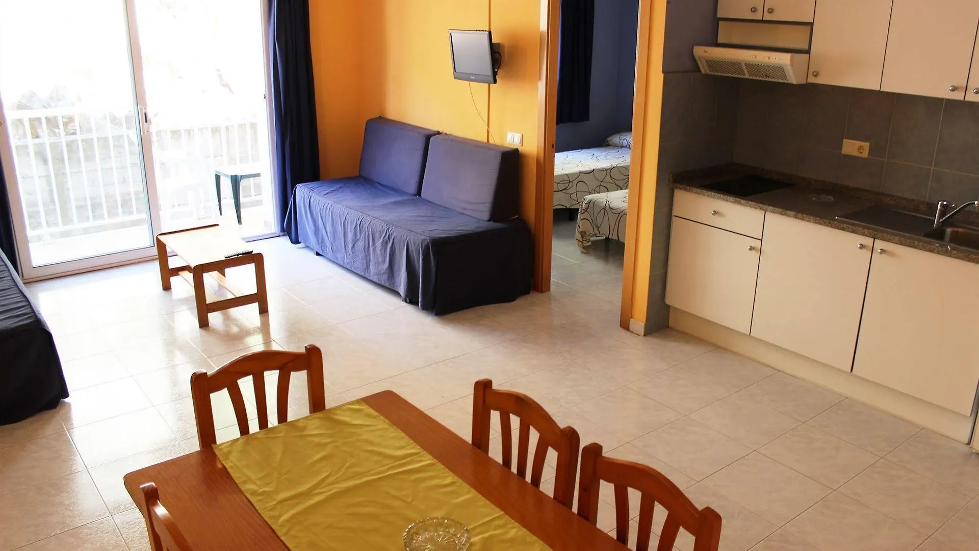 Apartamentos Ar Easy Nautic 블랑스