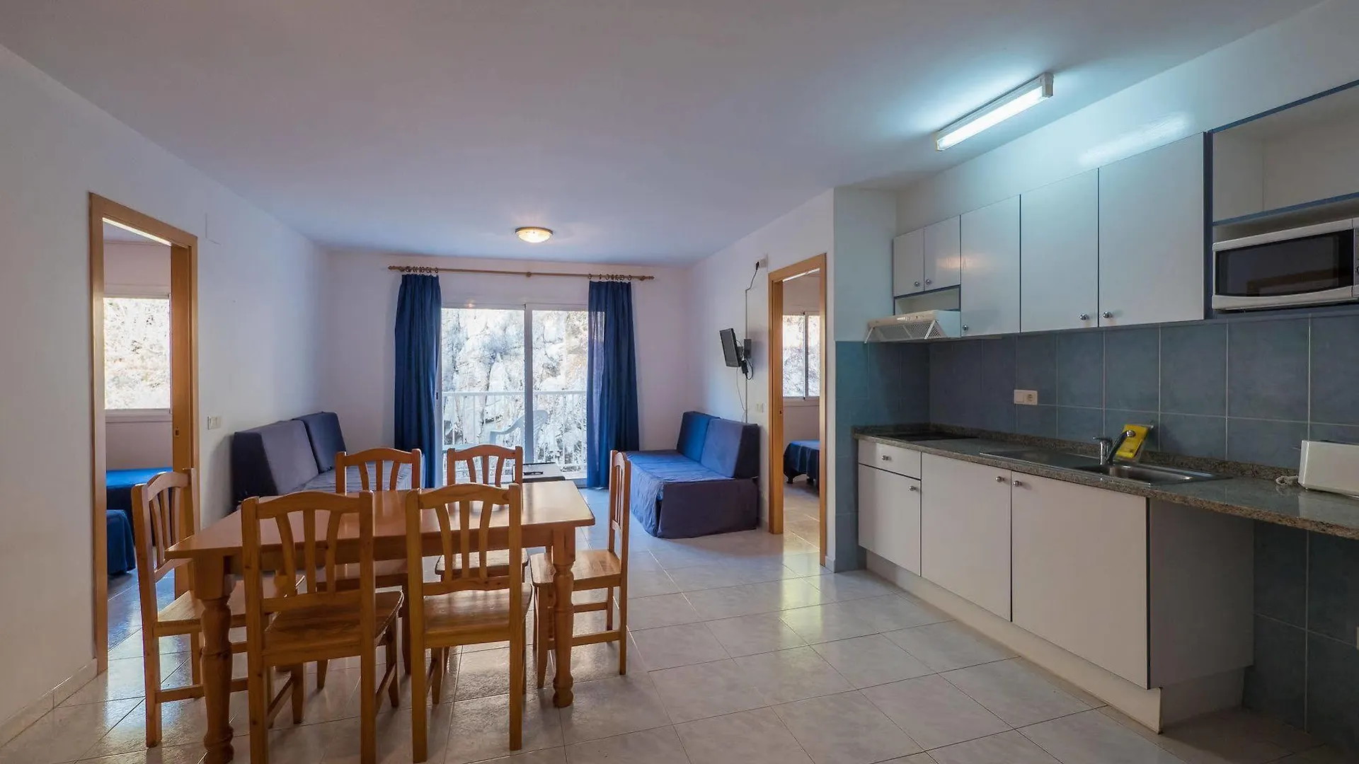 Apartamentos Ar Easy Nautic 블랑스