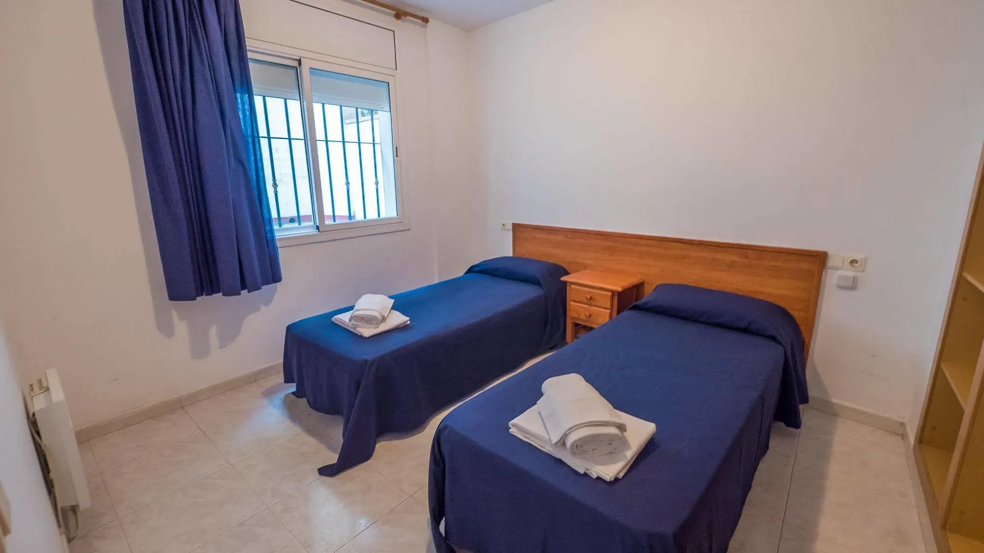 Apartamentos Ar Easy Nautic 블랑스