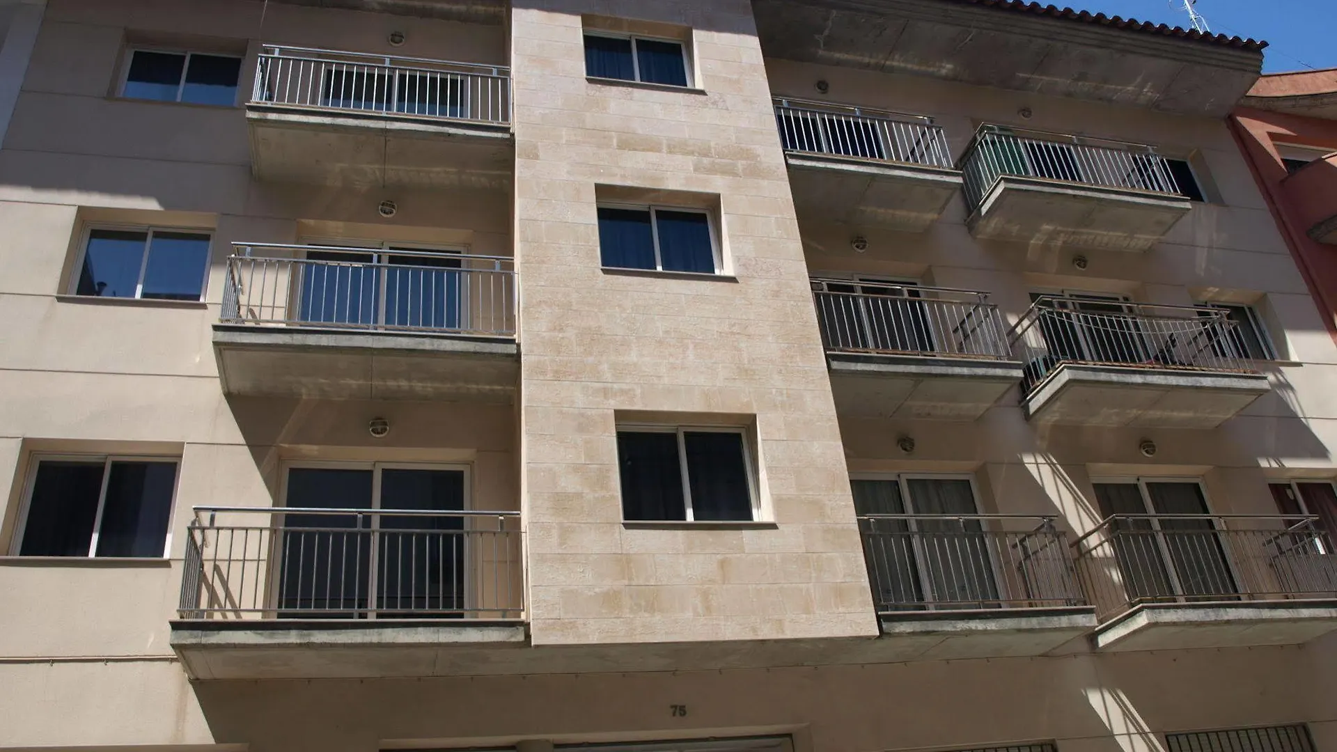 Apartamentos Ar Easy Nautic Blanes España